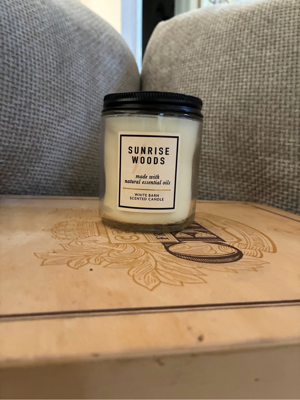 Bath & Body Works Sunrise Woods Scented Jar Candle - Natural Essential Oils